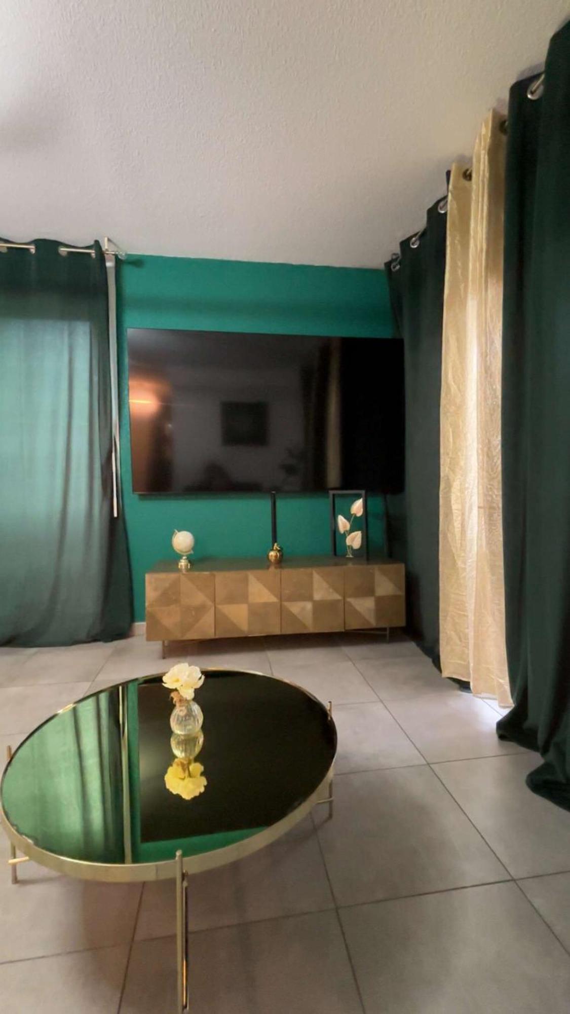 Suite Jacuzzi "Spa Privatif " Appartement Jacuzzi Toulouse Exterior foto
