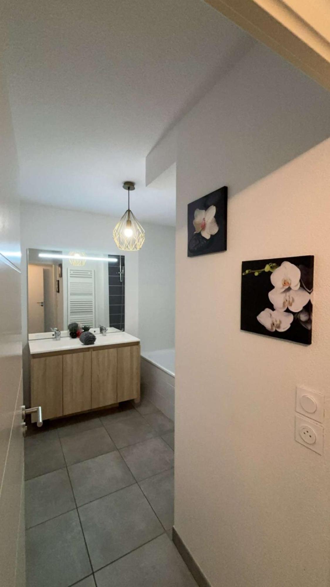 Suite Jacuzzi "Spa Privatif " Appartement Jacuzzi Toulouse Exterior foto