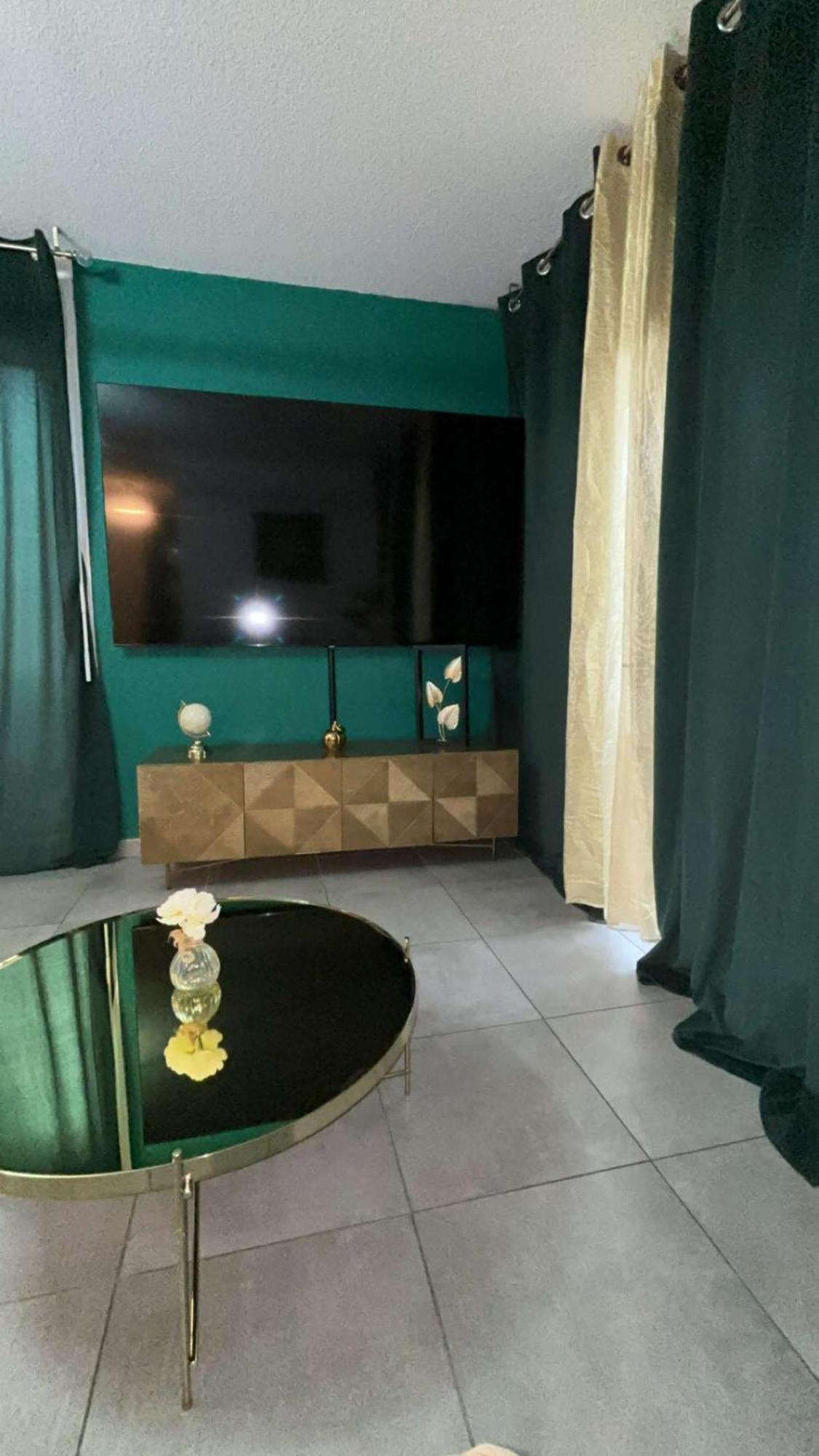 Suite Jacuzzi "Spa Privatif " Appartement Jacuzzi Toulouse Exterior foto